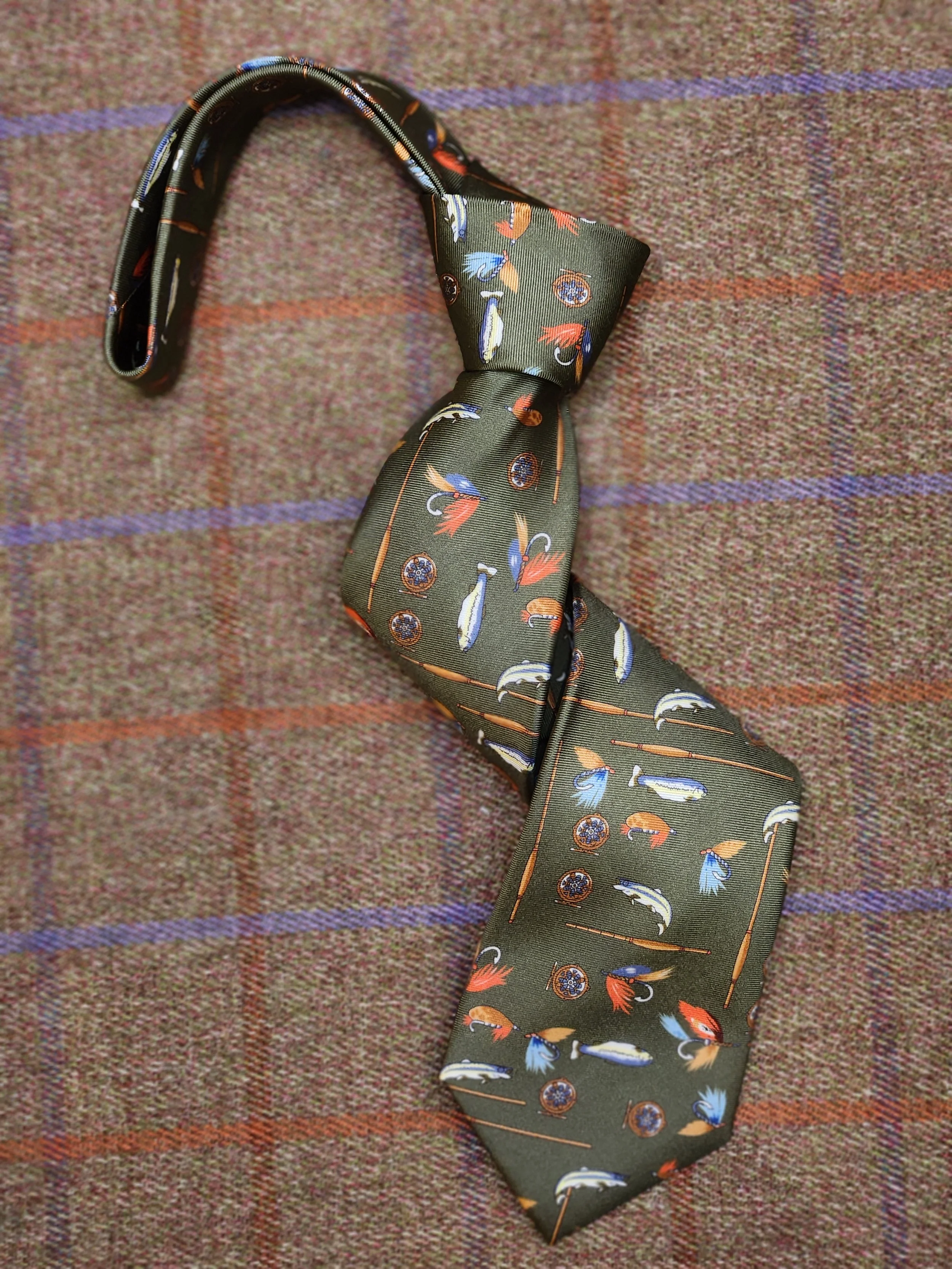 Fishing Tackle Silk Tie