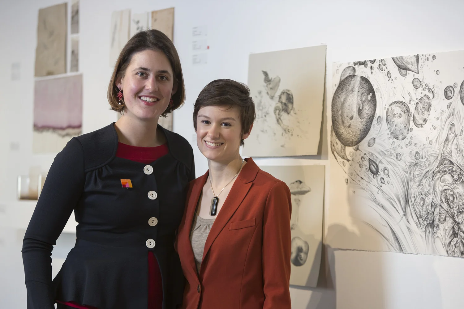 Annika Romeyn & Emilie Patteson, GLINT Exhibition, Canberra Glassworks, 2014 (photo by Adam McGrath)