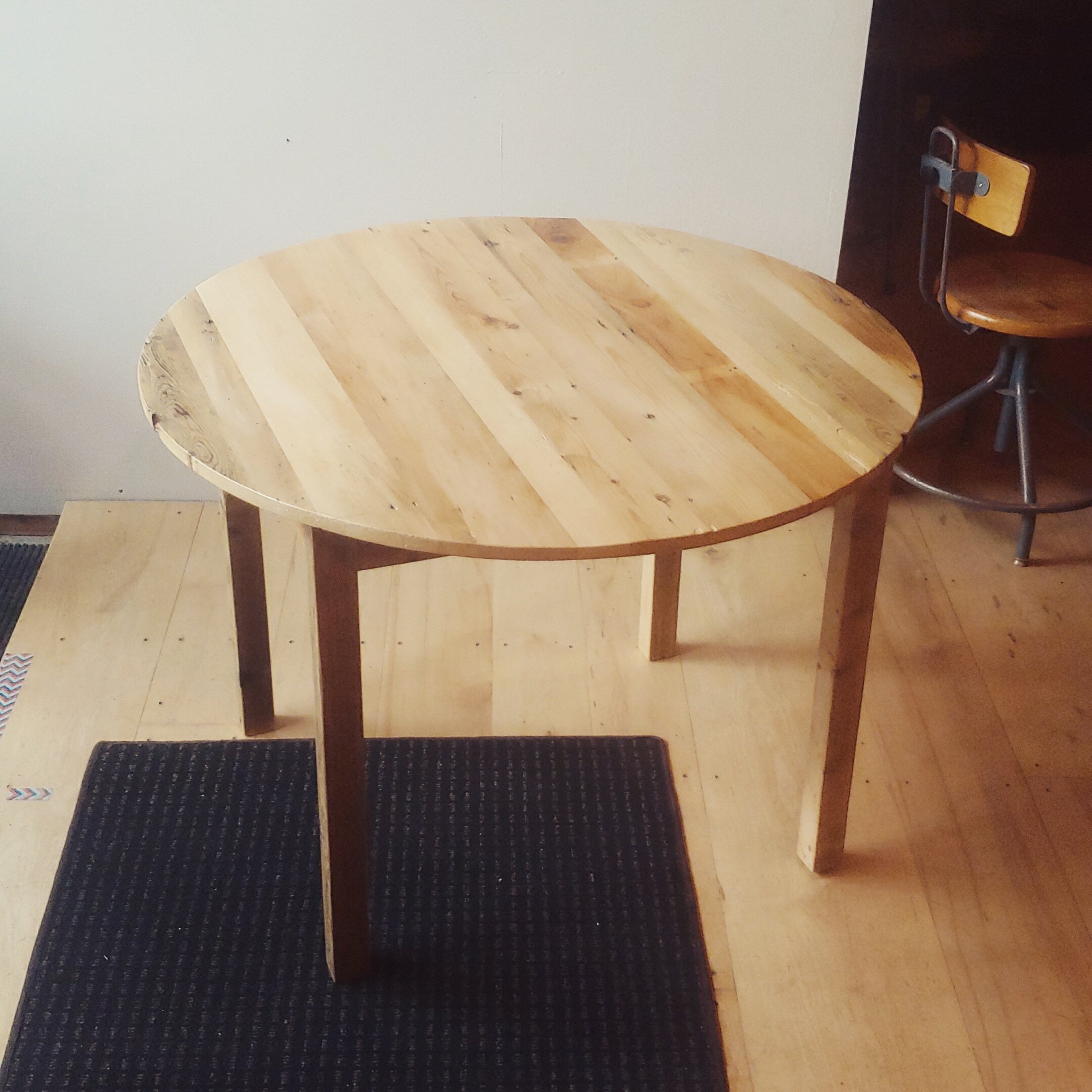 Modern Reclaimed Round Kitchen Table.jpg