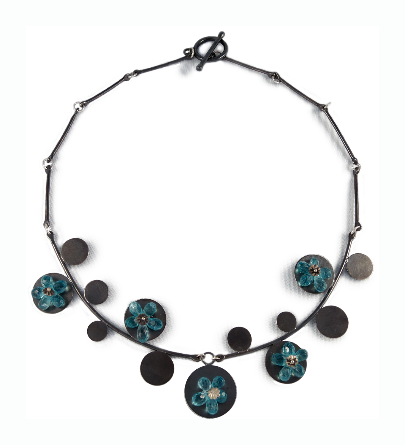 Blue_flowers_necklace72.jpg