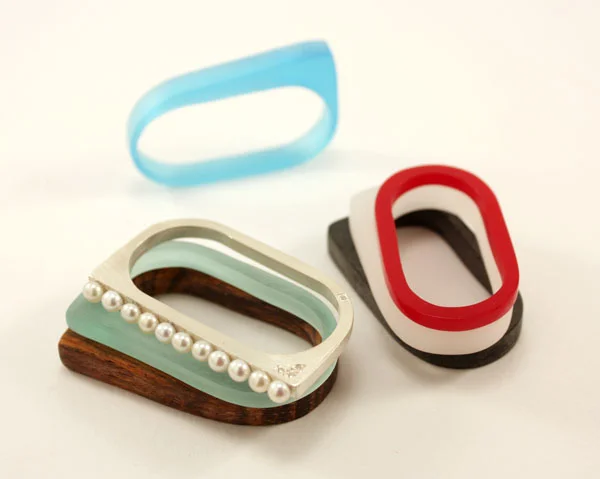 mod_double_finger_rings.jpg