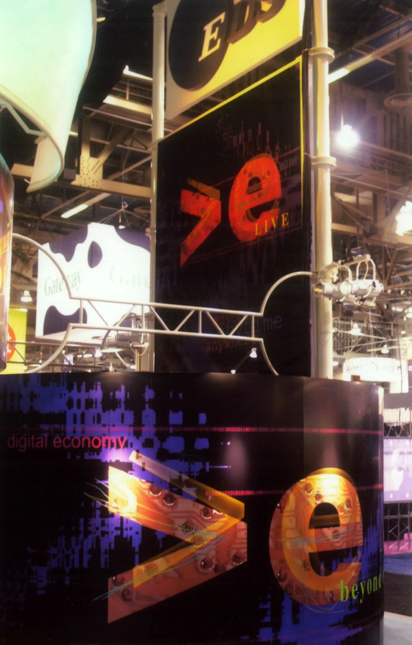 EDS also changed out all of the graphics overnight mid-exhibit to illustrate their ability to execute on the fly, which meant that our team created nearly 500 designs for the entire exhibit. Exhibitor Magazine even wrote about it in their next issue. We also won a gold Addy award for this. 