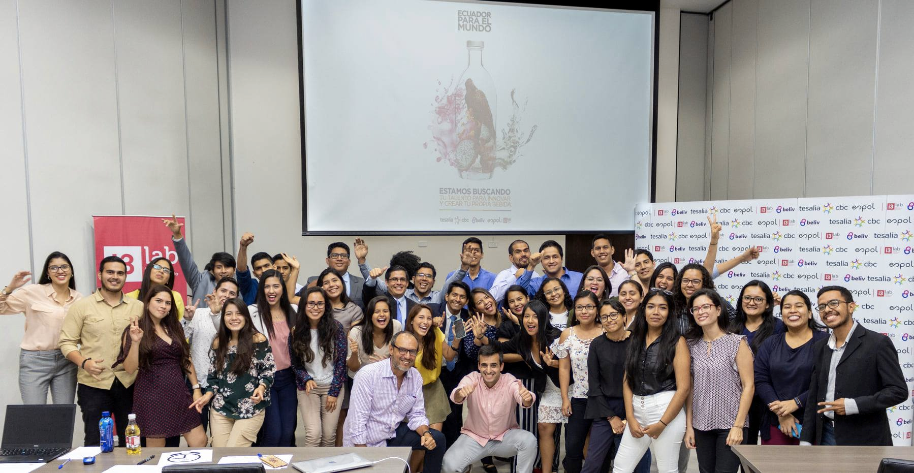 EL TALENTO DE JÓVENES UNIVERSITARIOS DESTACA EN NUESTRO CONCURSO “ECUADOR PARA EL MUNDO”