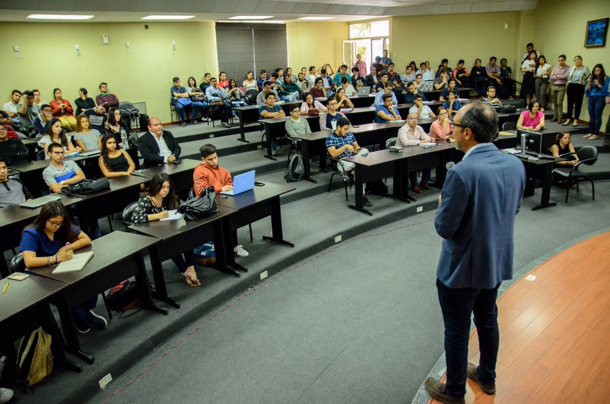 Taller de socialización con equipos del desafío “IdeandoGYE”