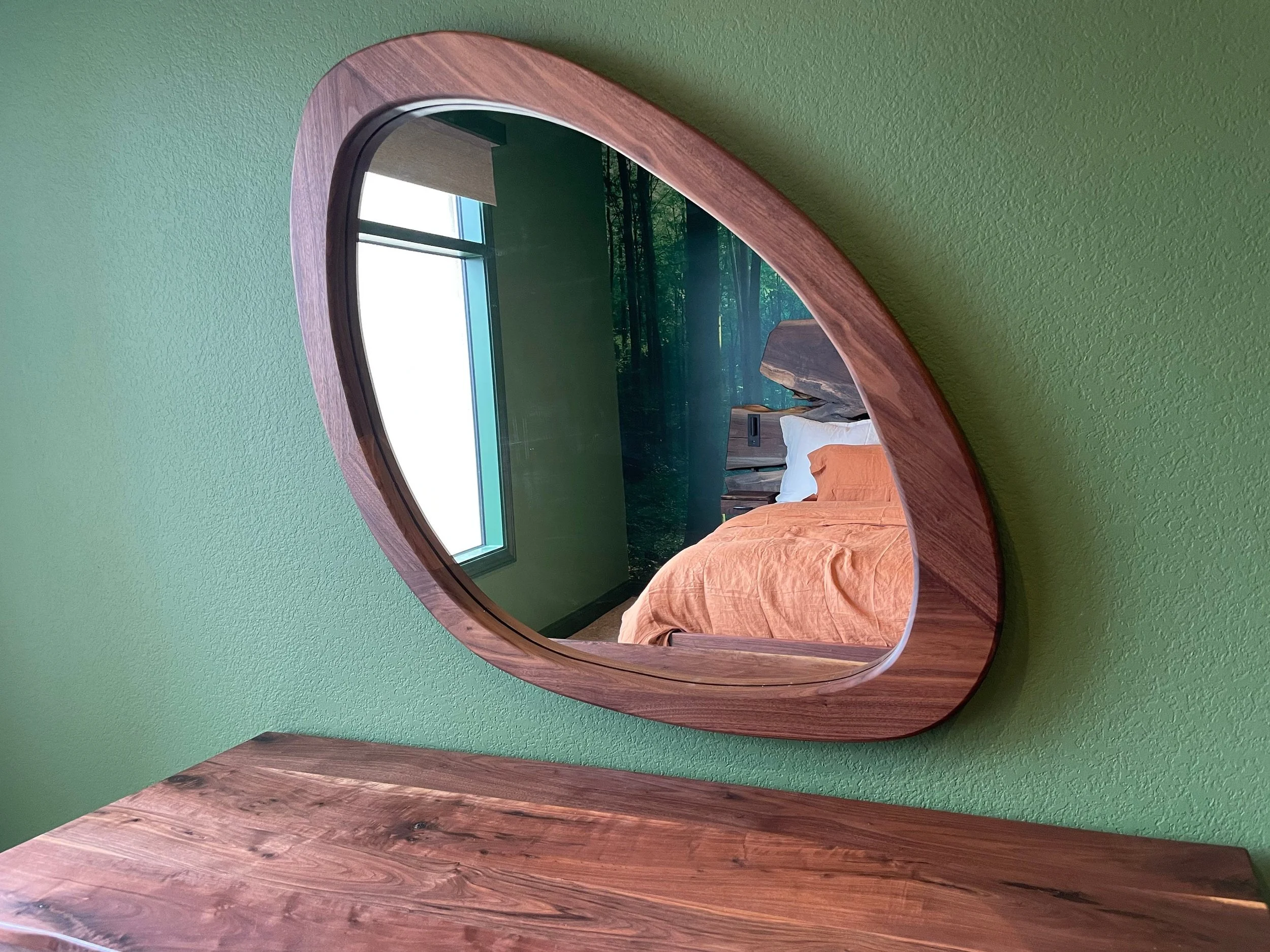 https://i.etsystatic.com/9936152/r/il/a37c5b/5647028307/il_fullxfull.5647028307_lec4.jpg