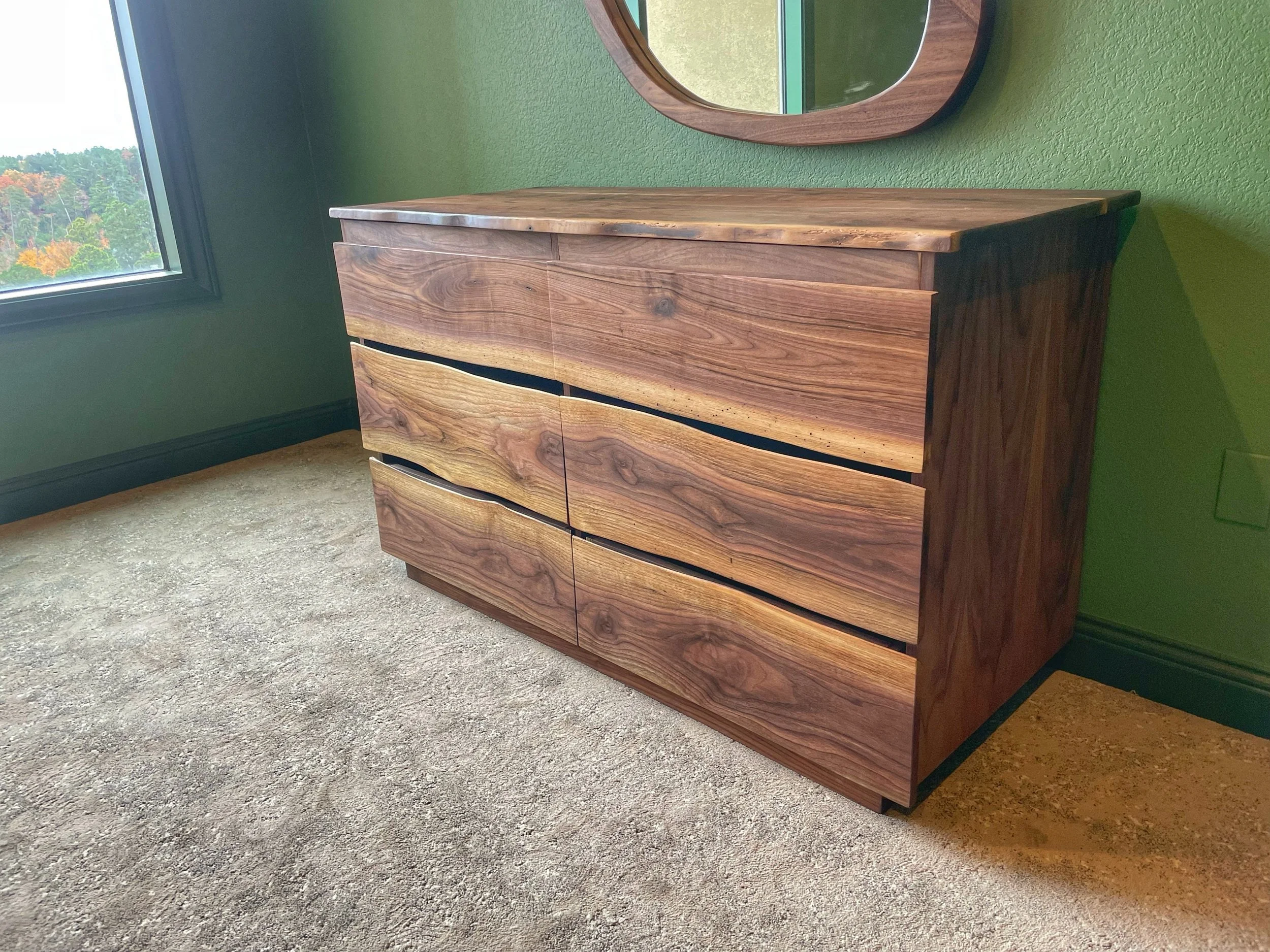 https://i.etsystatic.com/9936152/r/il/5b90eb/5598948350/il_fullxfull.5598948350_3vfj.jpg