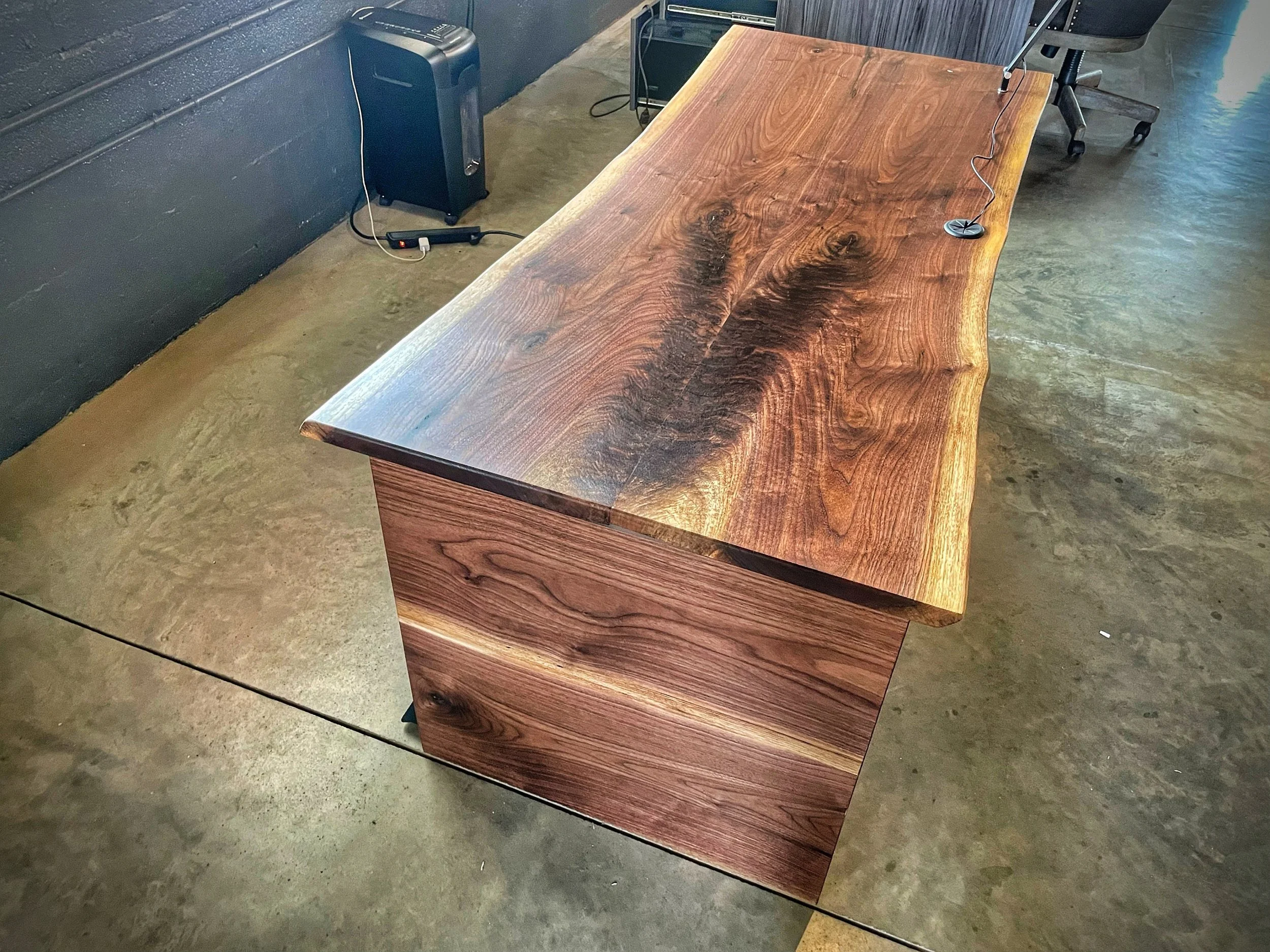 https://i.etsystatic.com/9936152/r/il/d44724/5590349781/il_fullxfull.5590349781_flkz.jpg