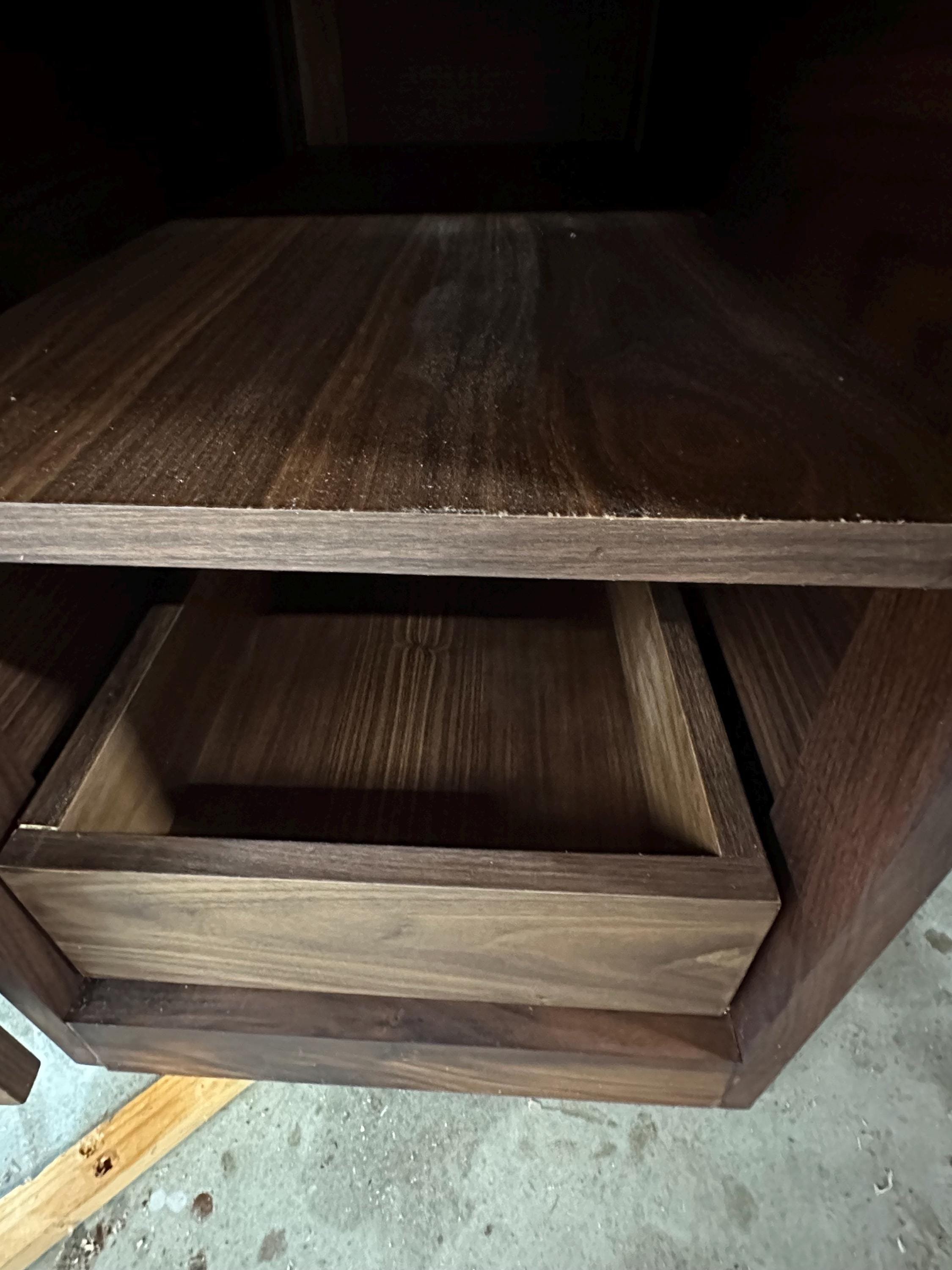 https://i.etsystatic.com/9936152/r/il/1b82b6/6442376650/il_fullxfull.6442376650_bsti.jpg