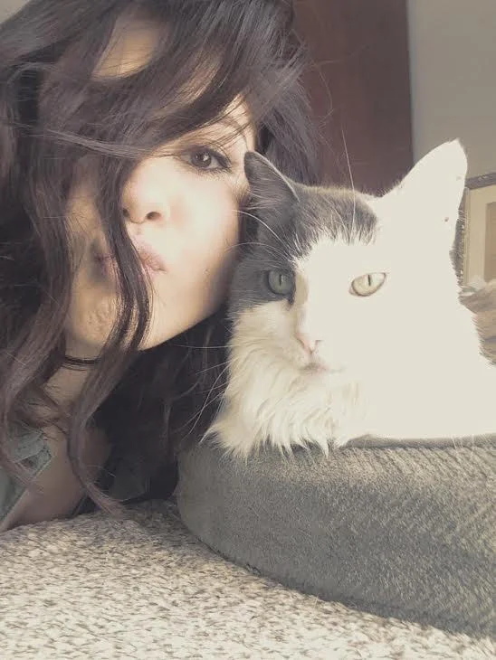 Jessica with her cat 
