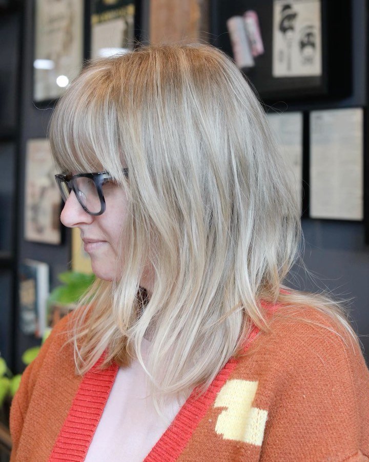 Beautiful babylights and haircut done by our Artform artist @srubywoodward! Ruby gave her guest a soft layered haircut and a fresh new fringe. For the color, she used @davine&rsquo;s Liberty Lightener and toned with the VIEW 9.3 + Steel. For styling 