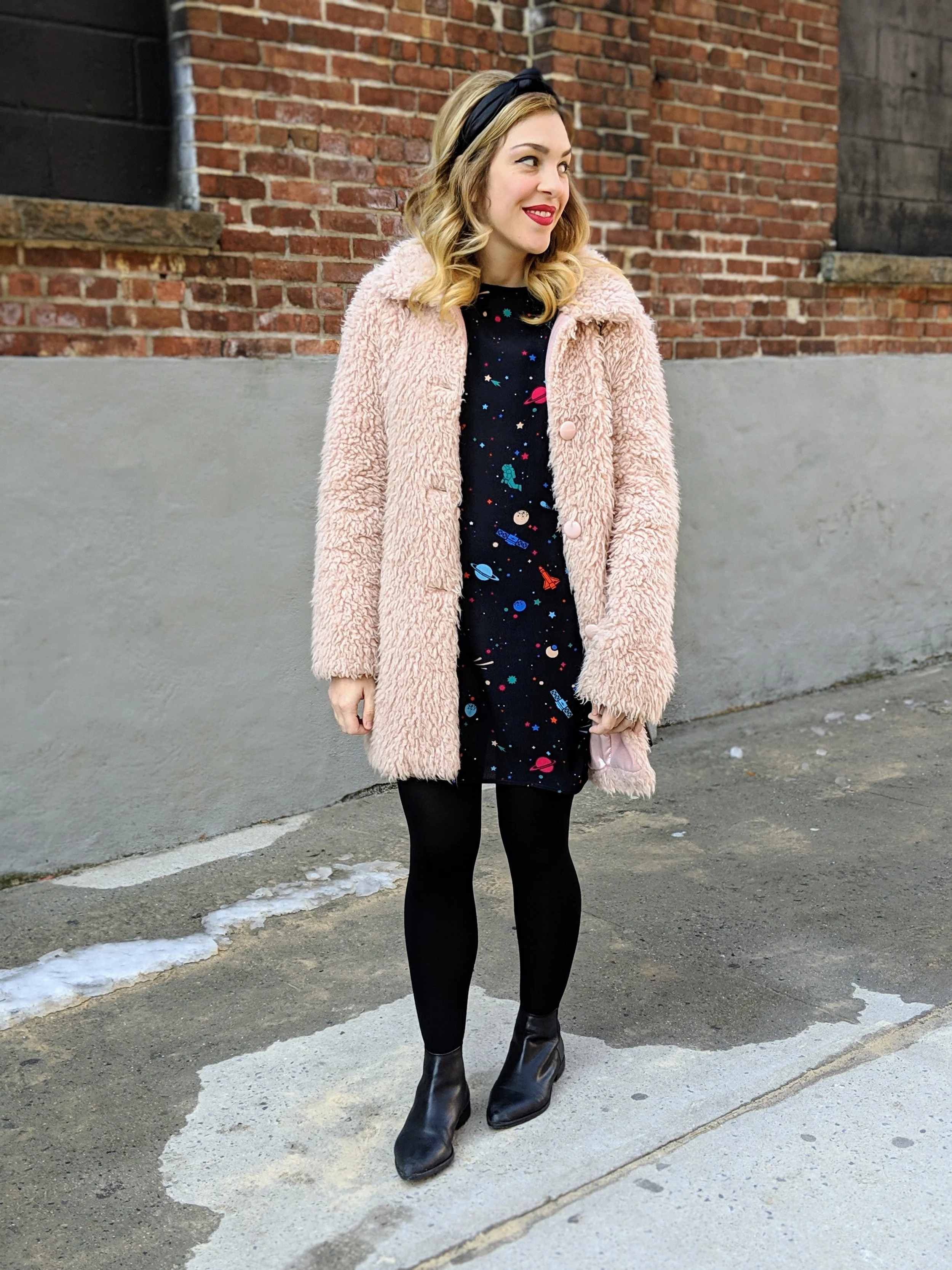 teddy bear coat- Warehouse (secondhand from Keiko Lynn ) / dress- ModCloth / headband- J.Crew / tights- Express / booties- ASOS / purse- H&M