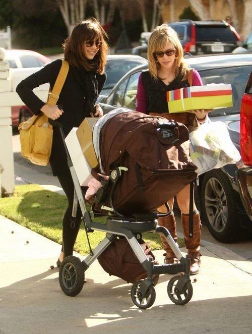 JESSICA ALBA + THE NANNY BAG + JAMAH