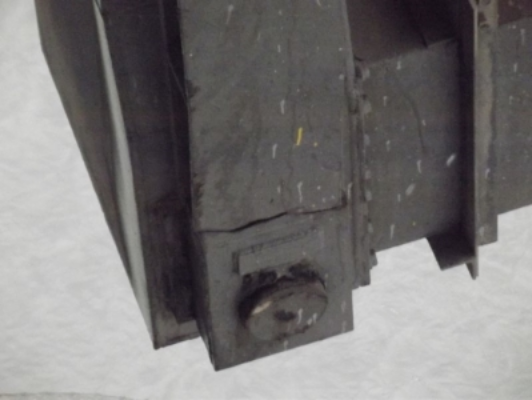 One crack was all that it took to cause a shutdown of the Bridge. Image Credit: Forth Road Bridge .