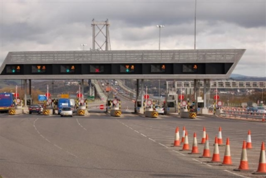 The Toll Plaza of the Forth Road Bridge in 2007 - its last full year of operation. Image Credit : © Copyright Paul McIlroy and licensed for reuse under this Creative Commons Licence