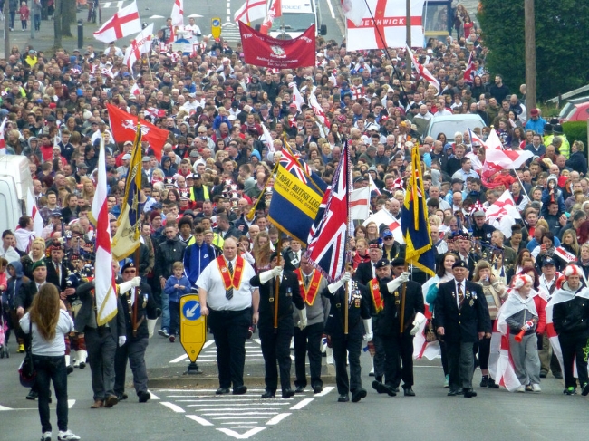 2014 St. George's Day Parade on Westminster Road, Stone Cross in West Bromwich. Image Credit: Æthelred via Wikimedia Commons cc