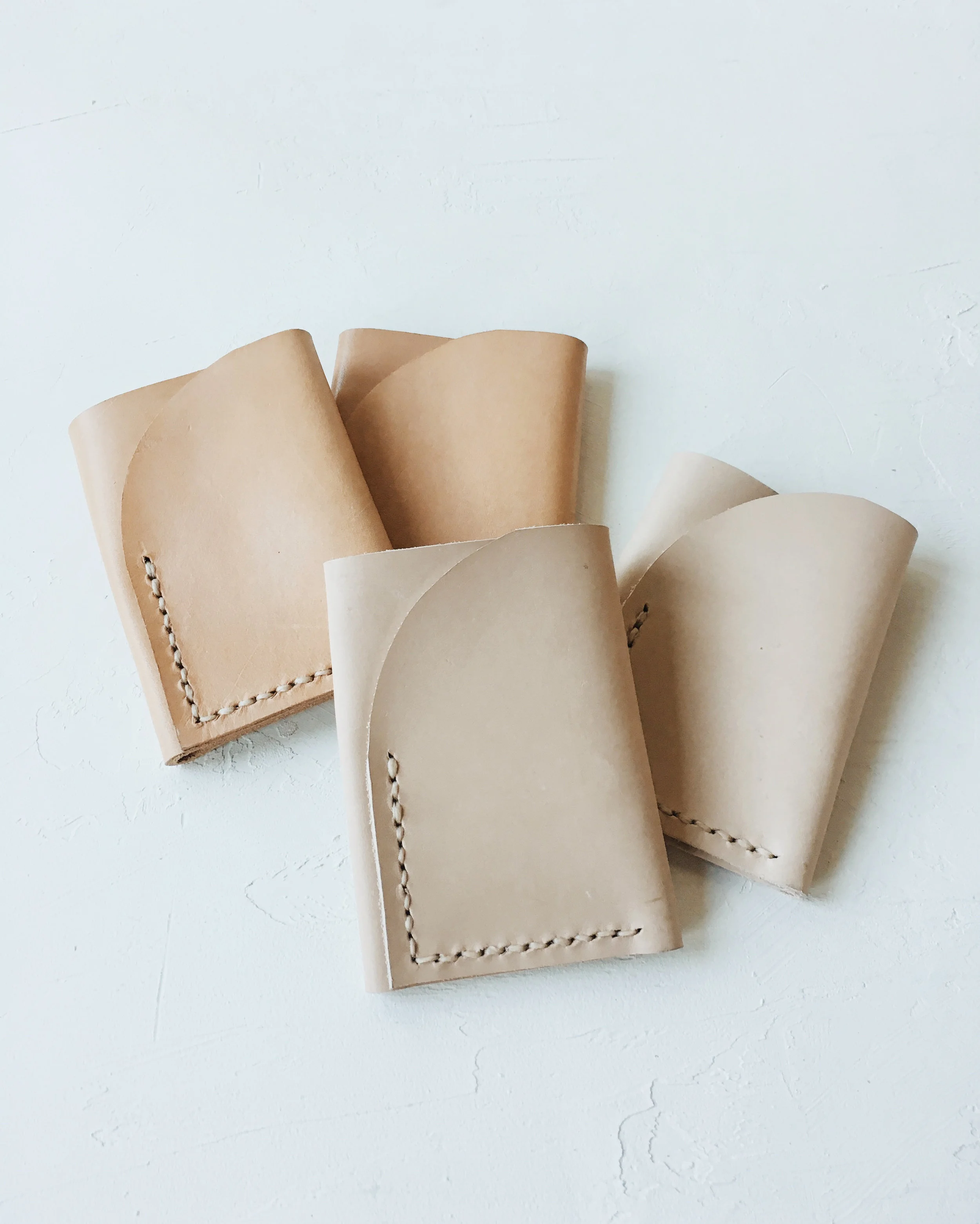 Cuero Card Wallet 3.jpg