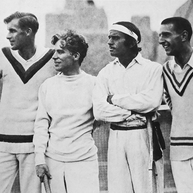 Plotting to bring back the tennis sweater.
.
.
.
.
.
#williamsburgcountryclub #wcc #countryclub #williamsburg #brooklyn  #brooklynvibes #williamsburgbk #shopsmall #fintech  #clubhouse #athleisure #tennisoutfit #tennis #wimbledon2019