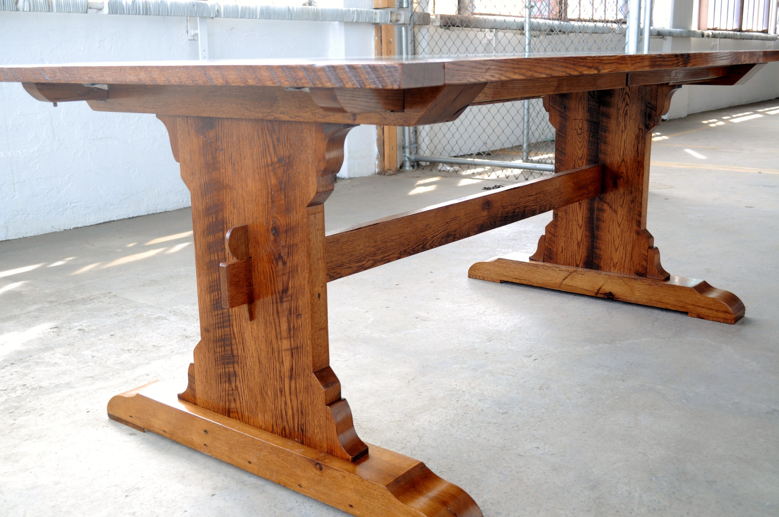 Trestle Table, base detail view