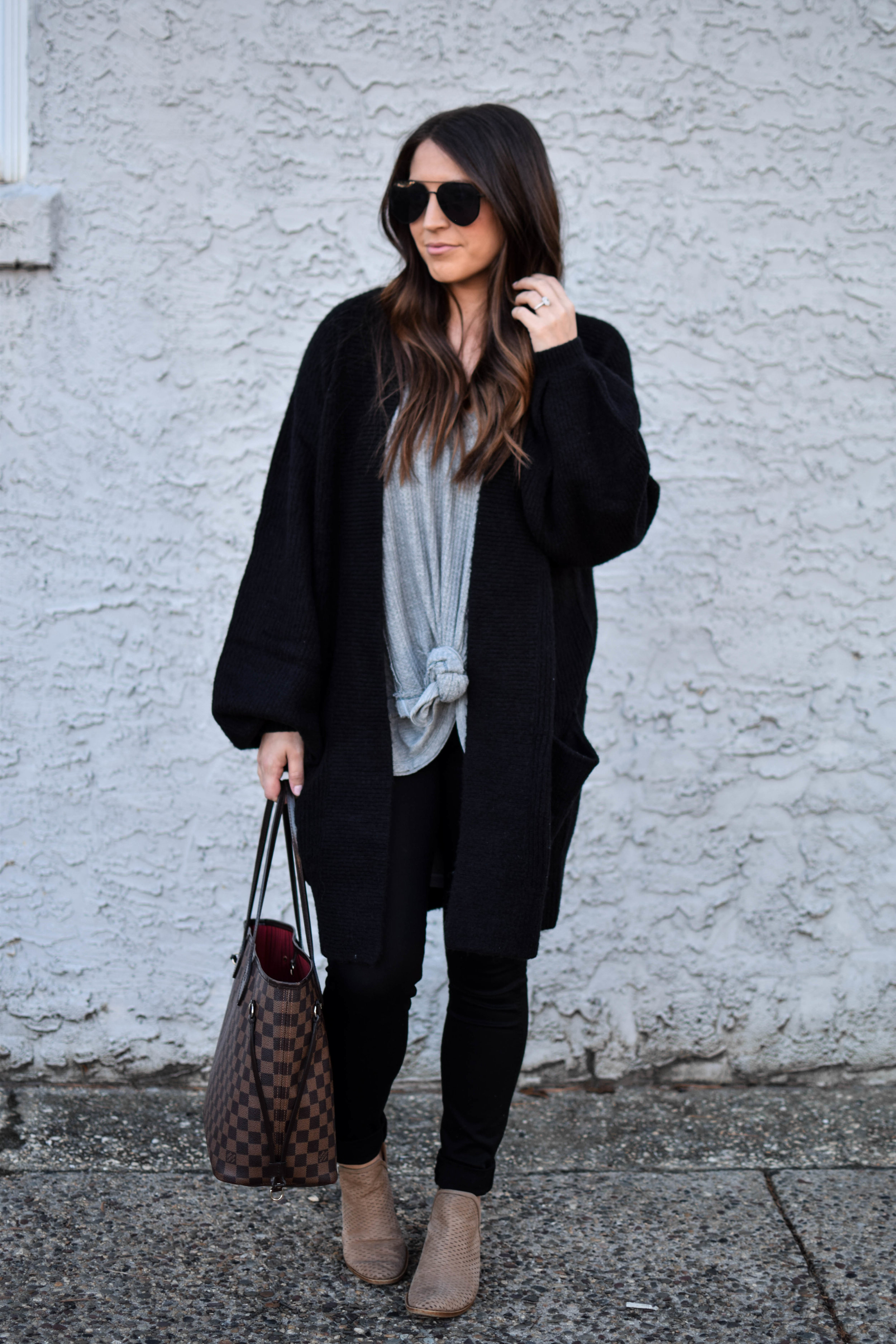outfits with long black cardigan
