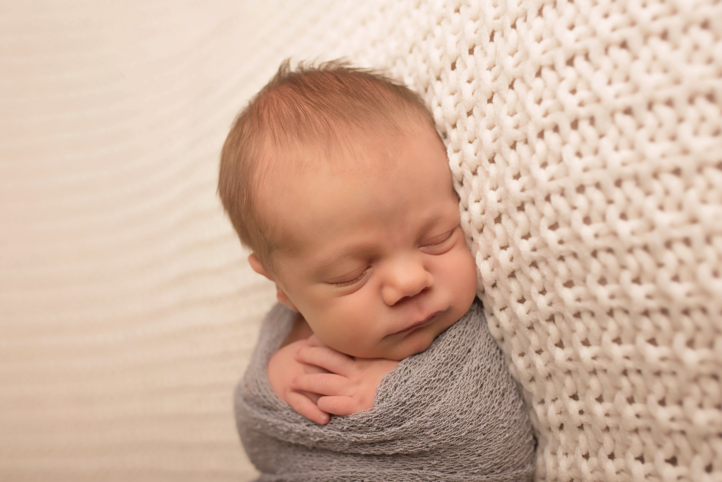 Newborn Info - Traci Lynn Photography