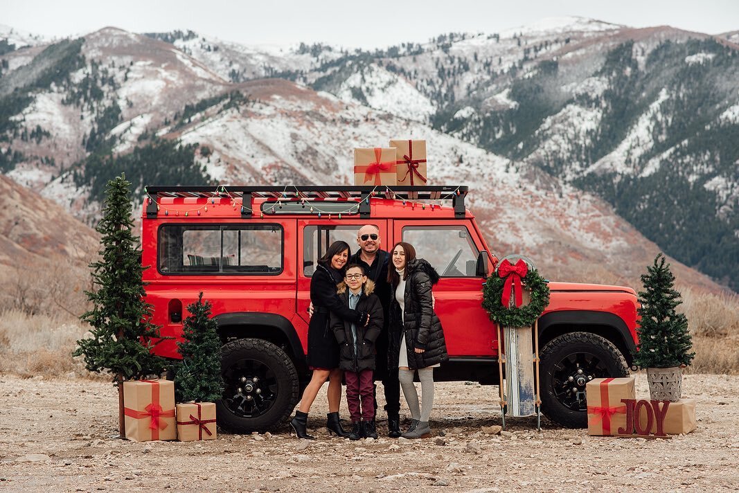 Christmas card worthy

#cfairchildphotography #defendermini #christmasmini #defender110 #ogdenphotographer