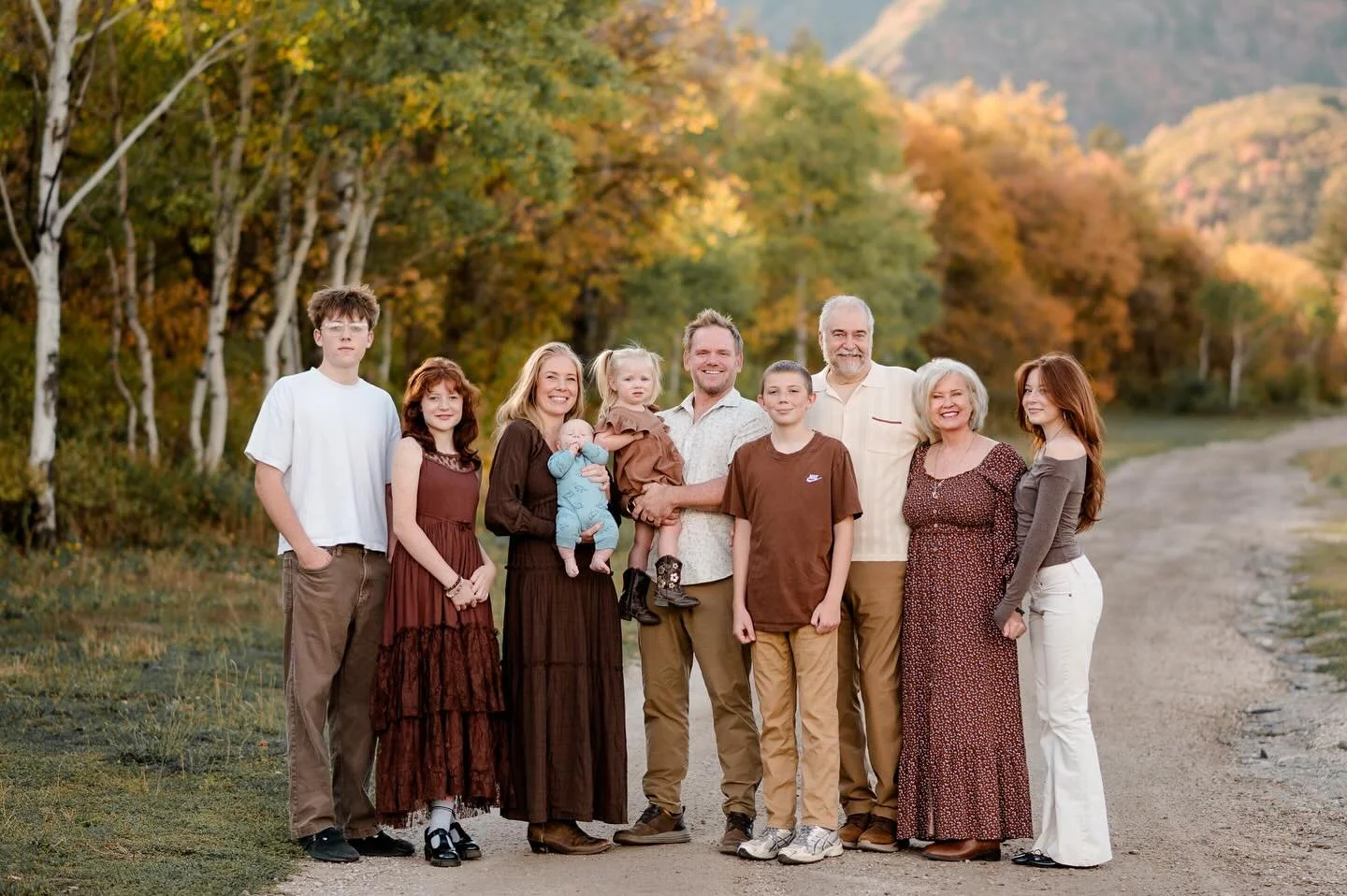 A beautiful family at one of my most favorite locations.

#cfairchildphotography #ogdenphotographer #ogdenfamilyphotographer #utahfallfamilyphotos #northernutahphotographer