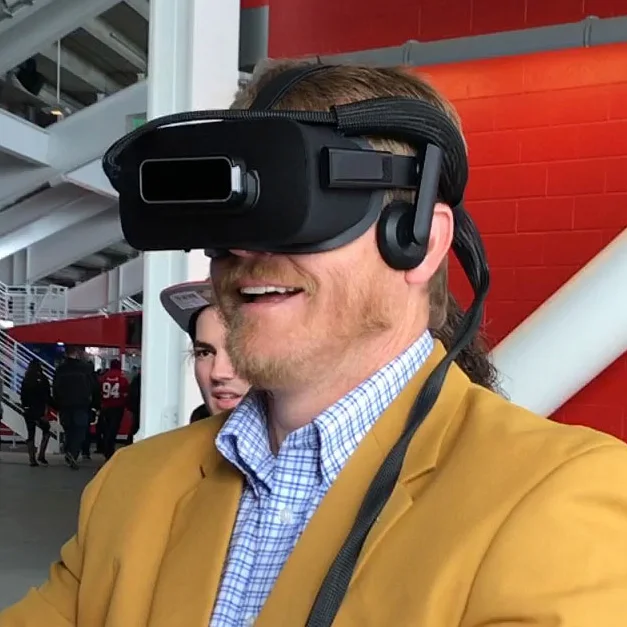 HOF_VR_Thumb.jpg