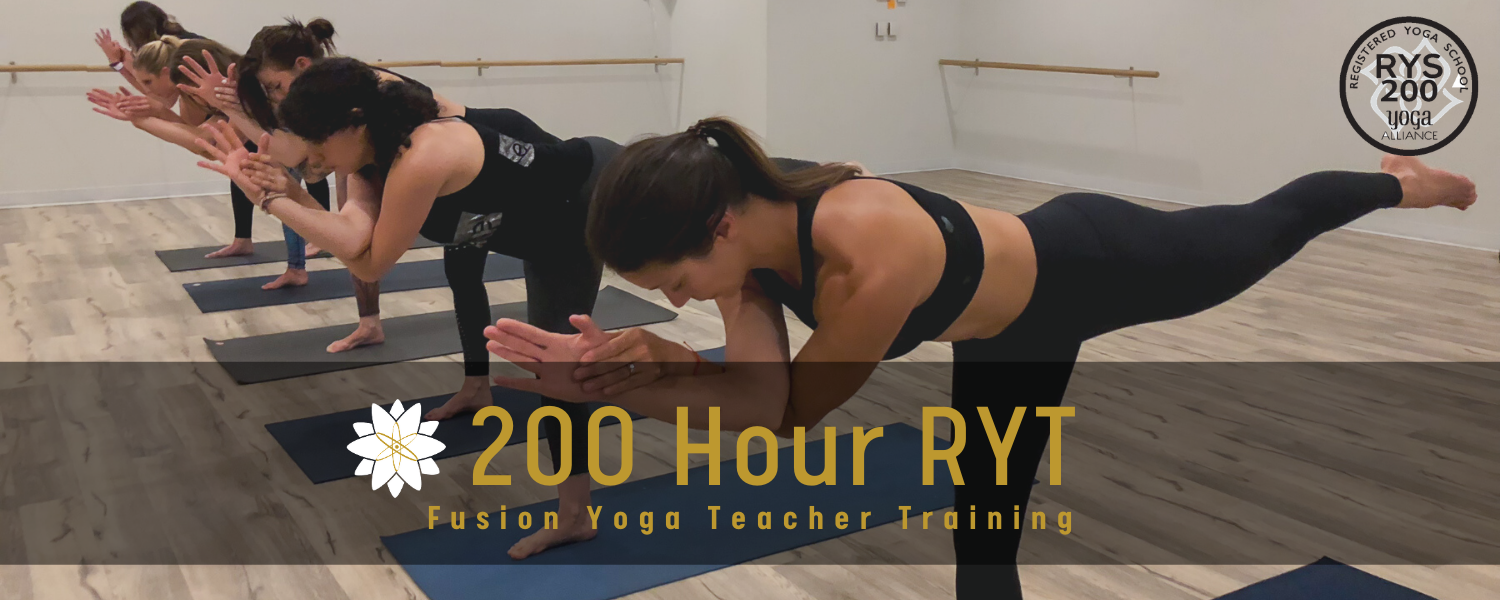 🌟 #MeetTheVIDAYogis 🌟 @hope_bruner —————————————— •200-RYT VIDA Hot Yoga  •B.S., Psychology, ETSU •Certified in group fitness and barre…