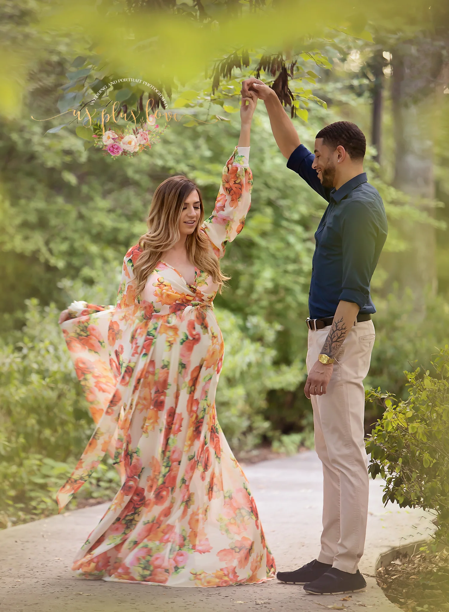 Size Small Maternity Floral Gown