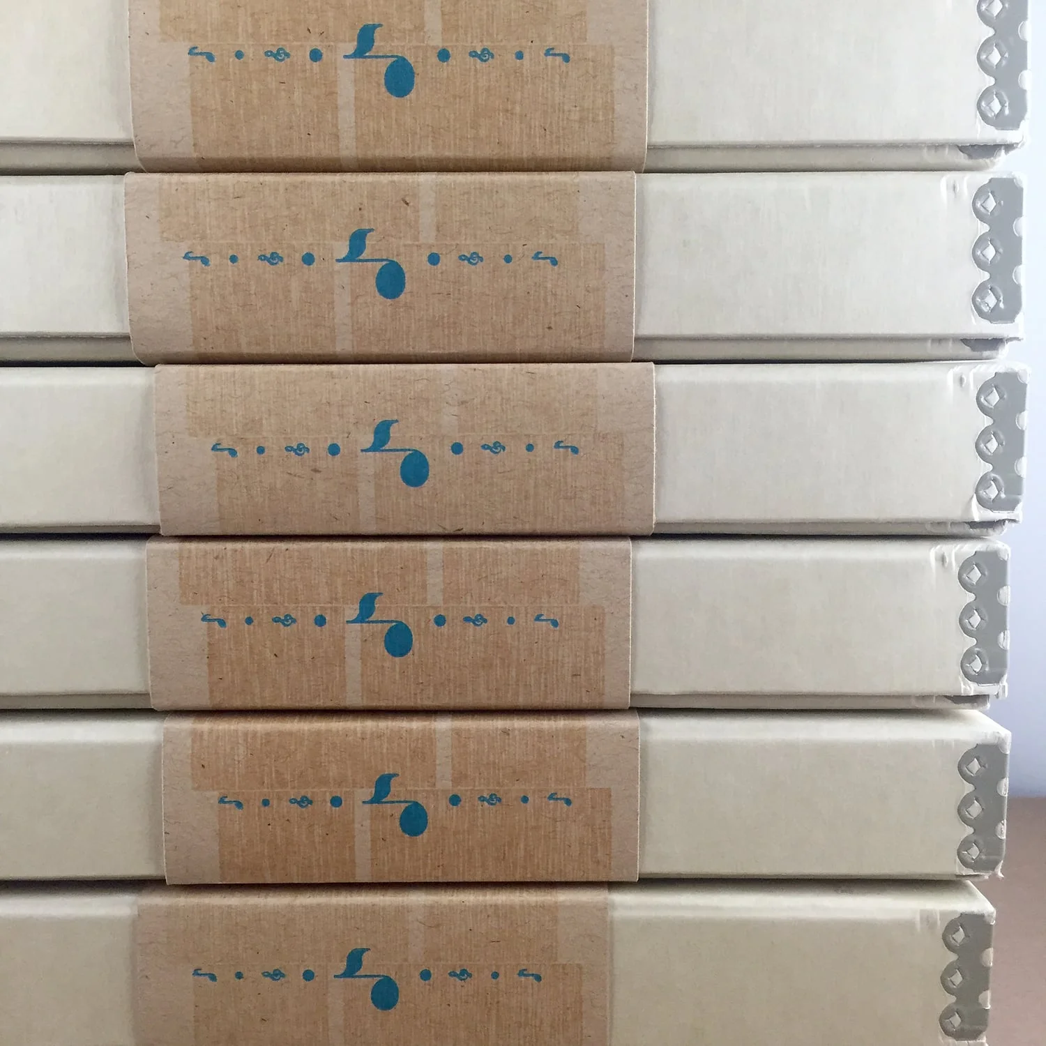 Little details on the sides of the wrapper.
