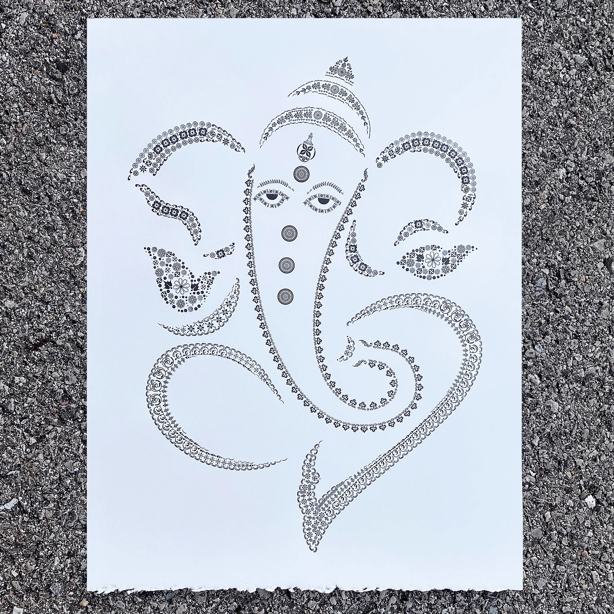 whiteganesh1.jpg