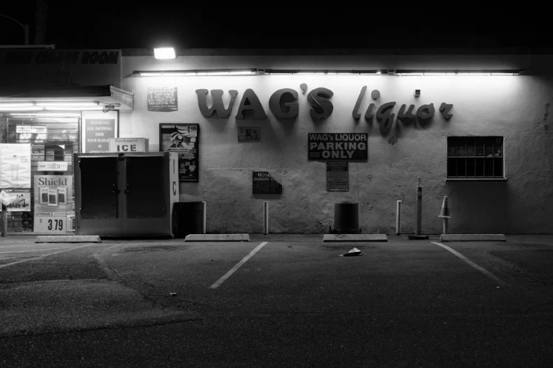 Wag's Liquor