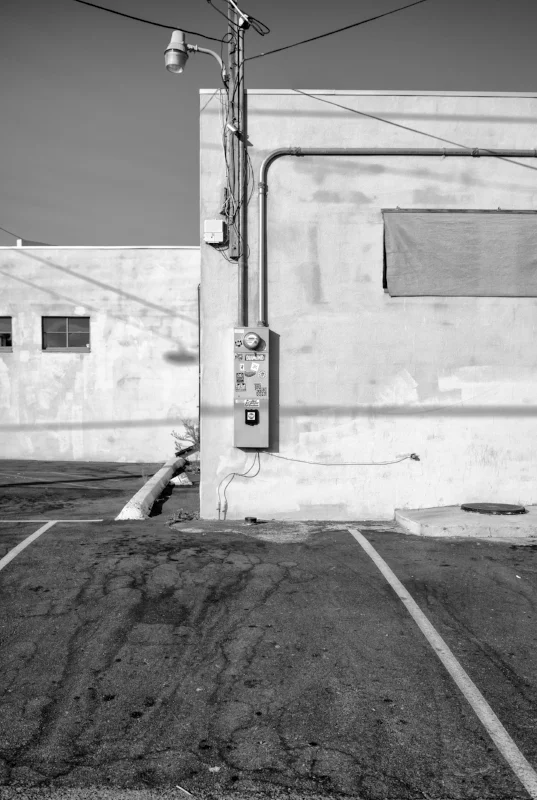 Yellow Wall, 101 Back Alley