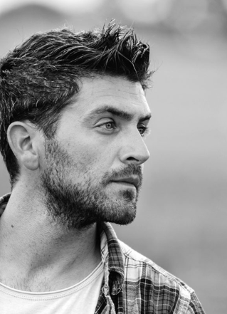 Tommaso headshot.png