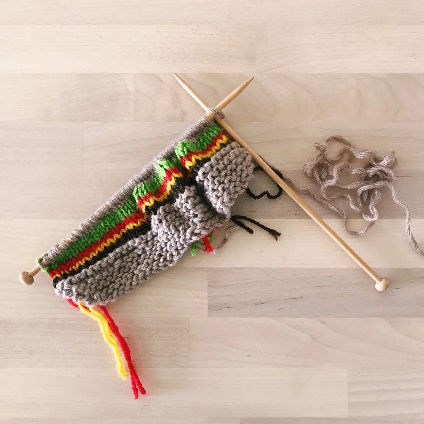 I&rsquo;ve been thinking about this burger filling order for hours. I think I&rsquo;m happy with it from a personal preference perspective: 

🍔Bun, butter, sauce, onions, pickles, meat, cheese, tomato, lettuce, mayo, bun.🍔

Thoughts?

Fun fact: I u