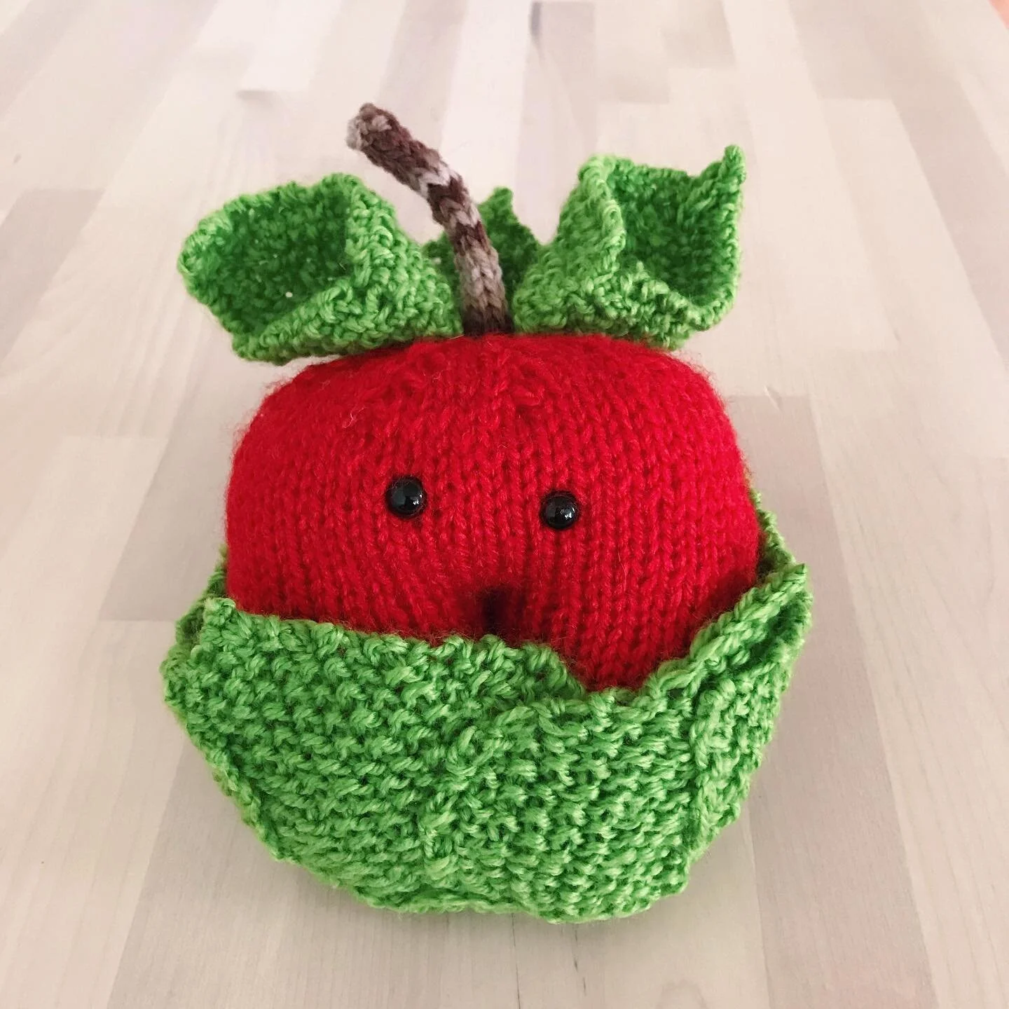 Mr Apple Bunny finally got a pair of eyeballs after two years. Never give up on your dreams people. Projects do get finished. Apple Bunnies get eyes. 🍎🐰👀