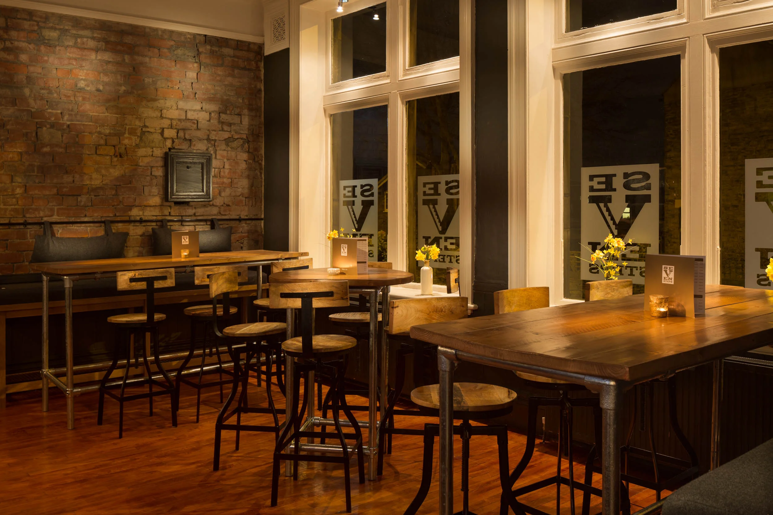 7 Steps Commercial Bar Restaurant Interior Seating Area