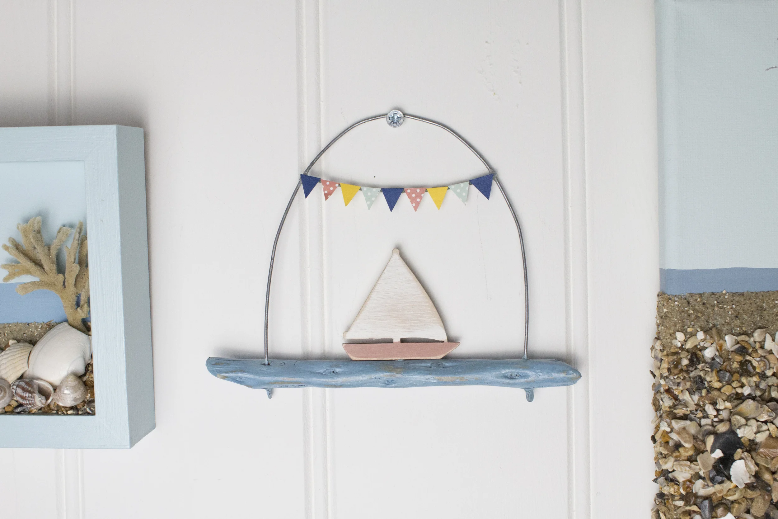 boat to driftwood+bunting.jpg