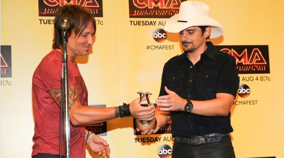 Rolling Stone Country: Brad Paisley Gets Galactic in International Award Acceptance Speech