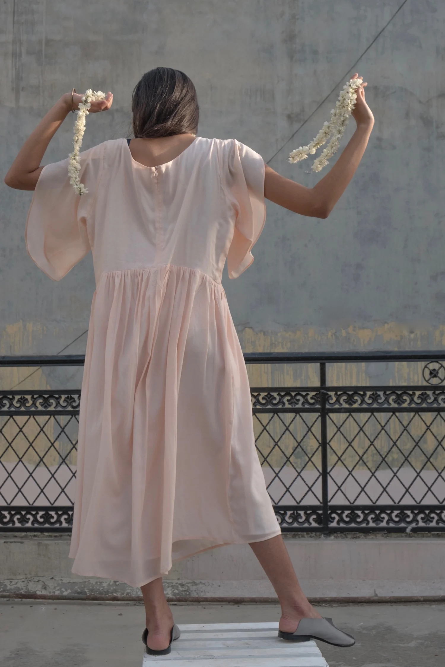 Jaya_summer_pink_loose_fit_long_banana_dress_4.jpg