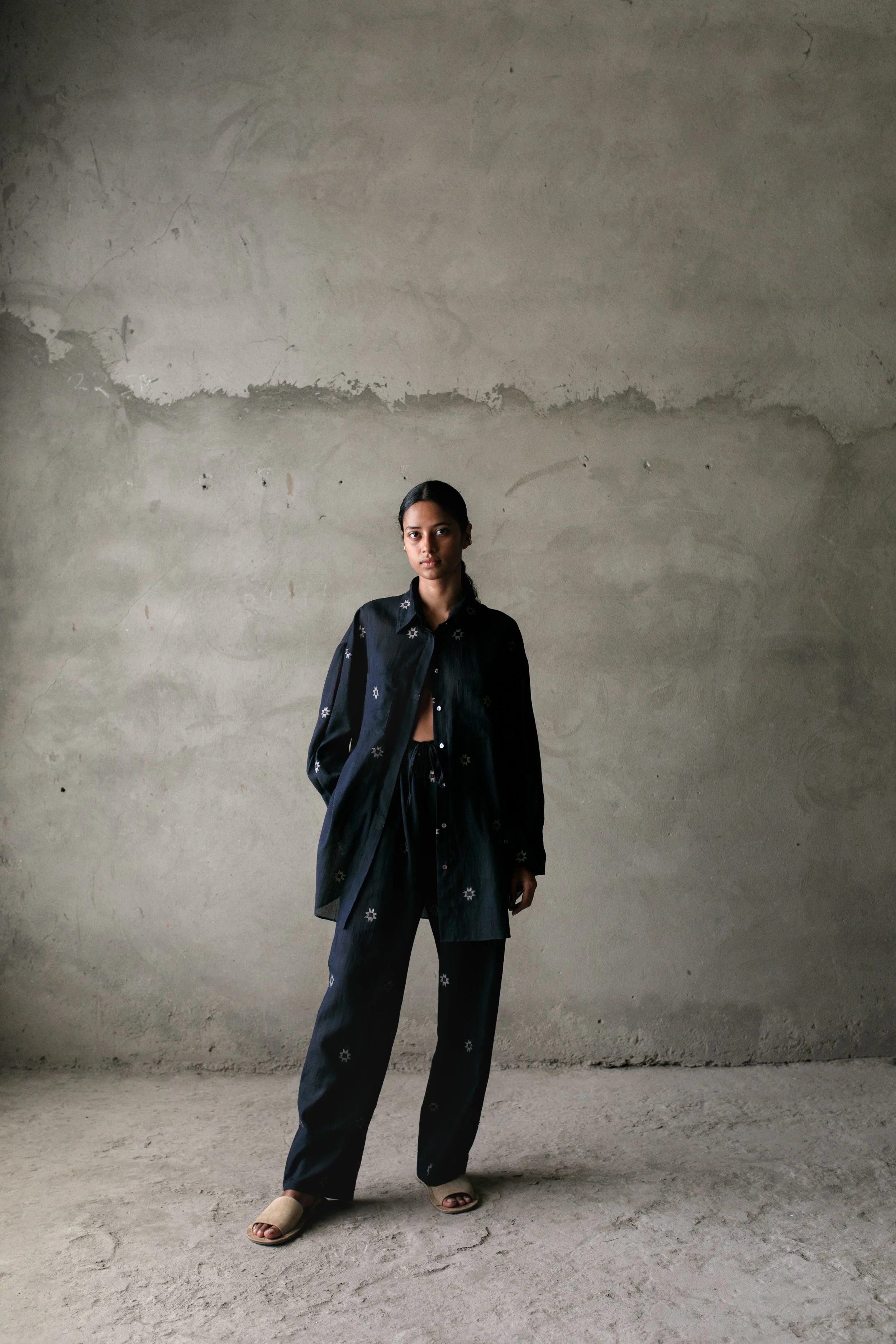 Oversized Shirt in Black handwoven Jamdani Stars Muslin Cotton [READY TO SHIP]