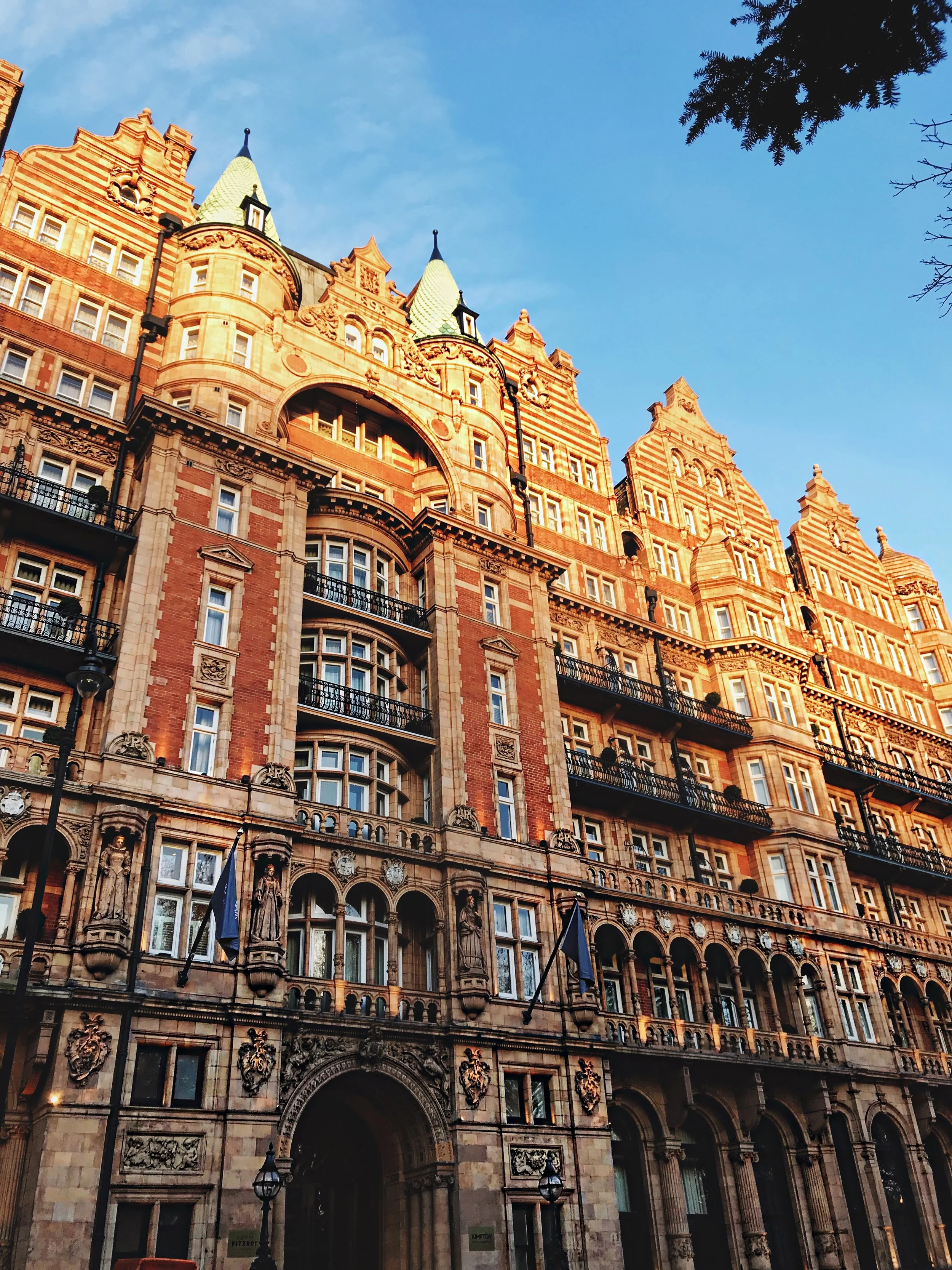 kimptonfitzroymrlukechristian.jpg