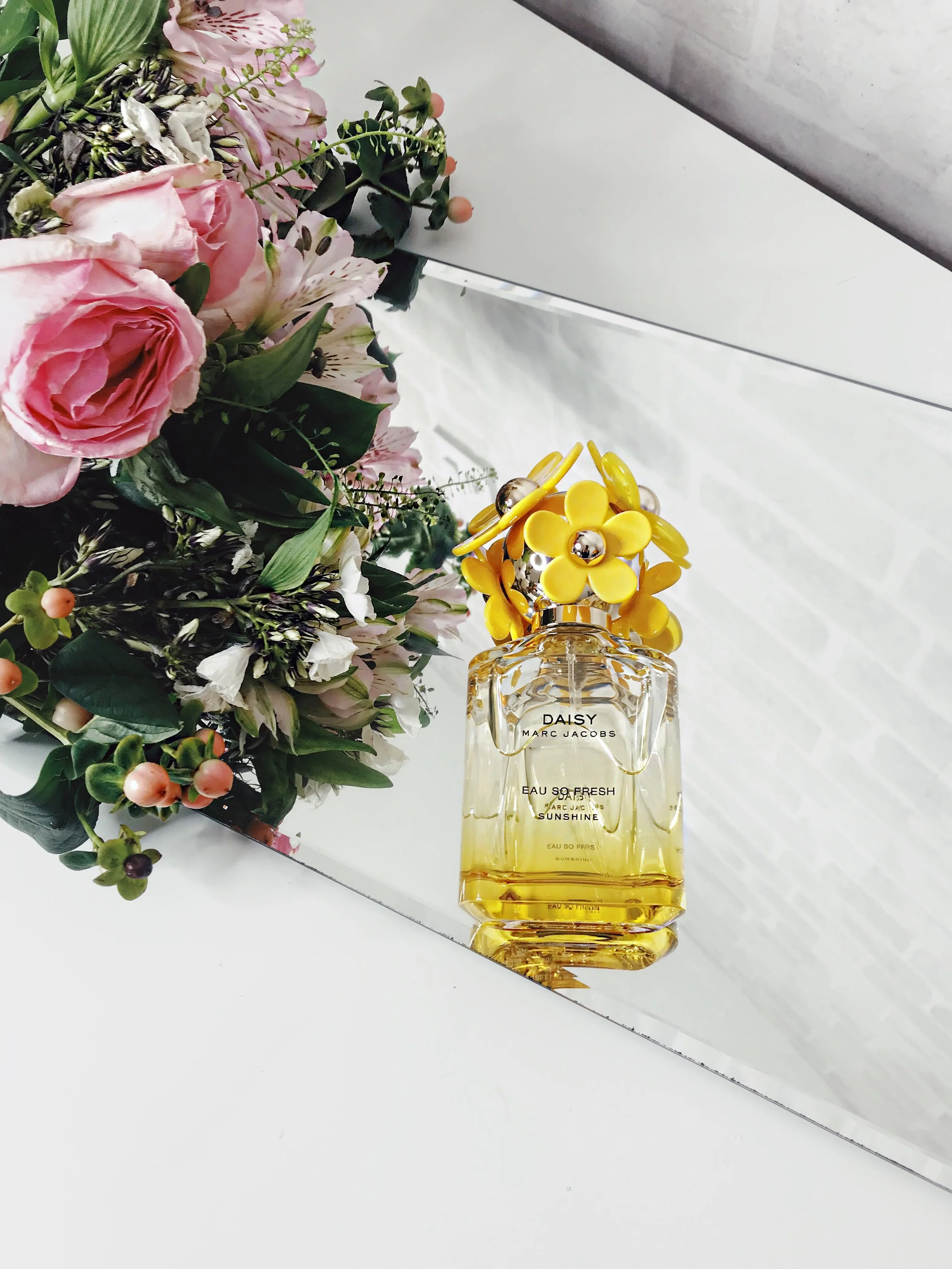 marcjacobsdaisysunshineblog.png