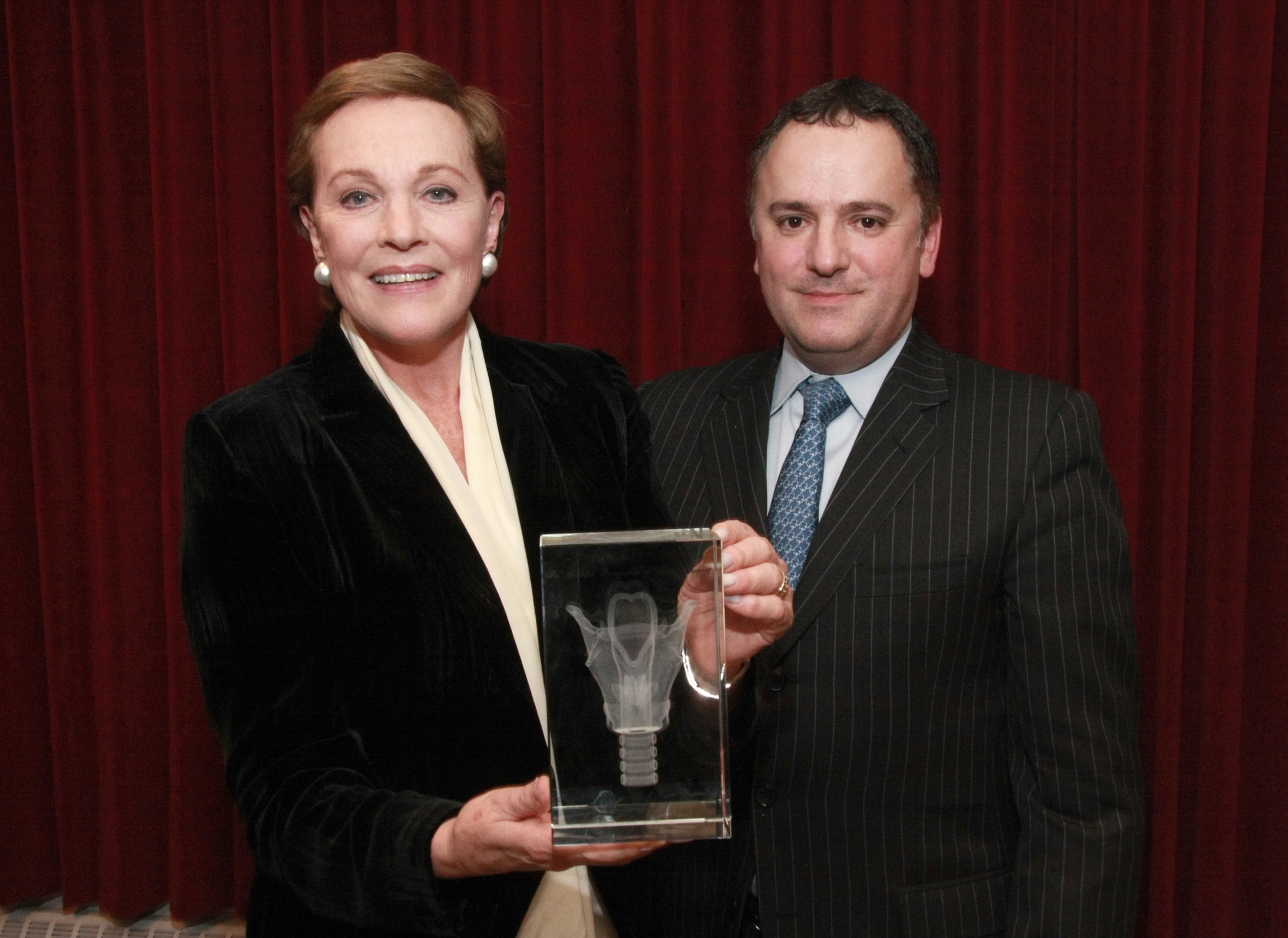 Julie Andrews, Honorary Chairwoman with scott solombrino, board director. VHI honored Ms. Andrews for her service and dedication to assisting the MGH researchers in the mission to solve vocal fold scarring.