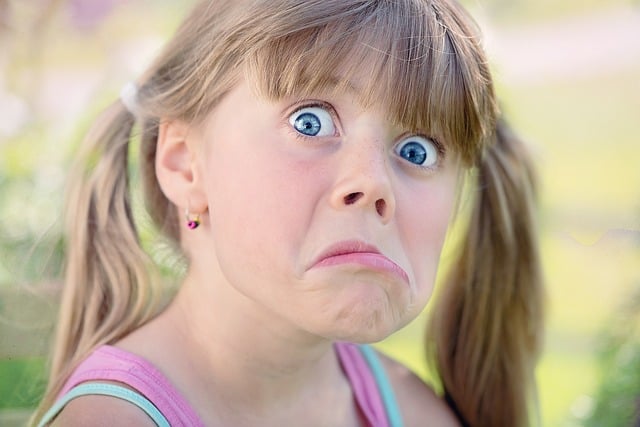 Man, is that writing horrible! Photo from www.pixabay.com
