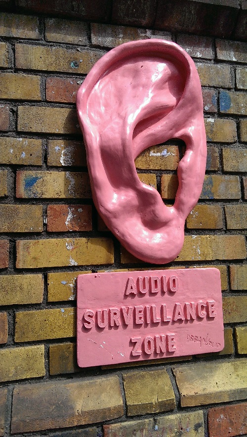 Lend me an ear...