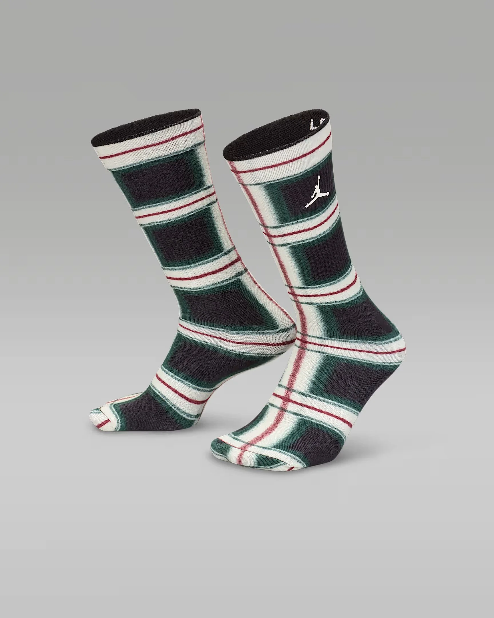 U+J+ED+ESS+HO+AOJ+CREW+1PR-200 (1).jpeg