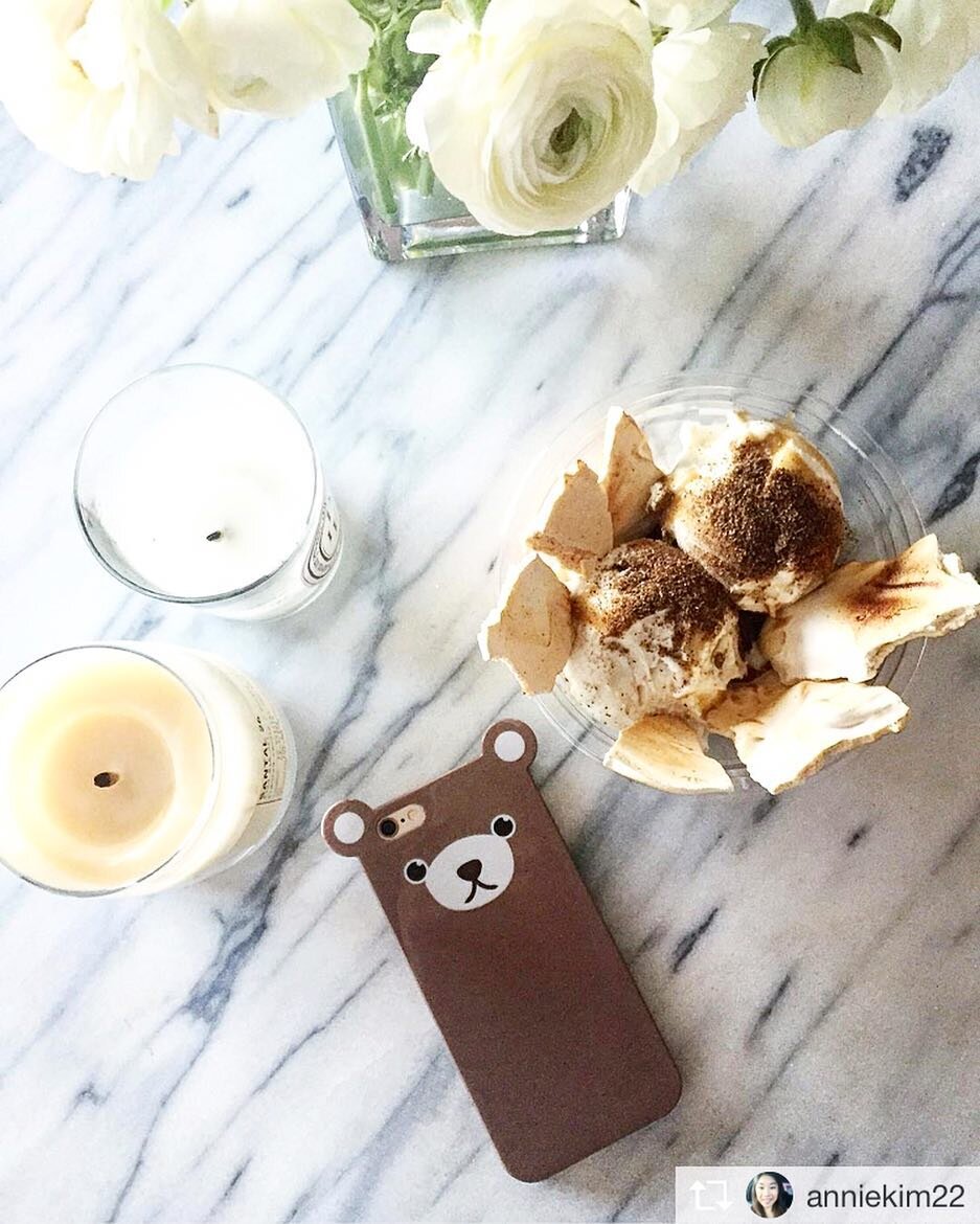 Another 90+ degree day in NYC 🔥☀ Start the weekend with some icecream! 🍦🍦🍦 #anicase #iphonecase #bear #icecream #dessert #nyc #iceandvice #les #weekend #friday #summerfridays #summerisending #🍦 #🐻 #📱 #almostlabordayweekend 
http://anicase.com/