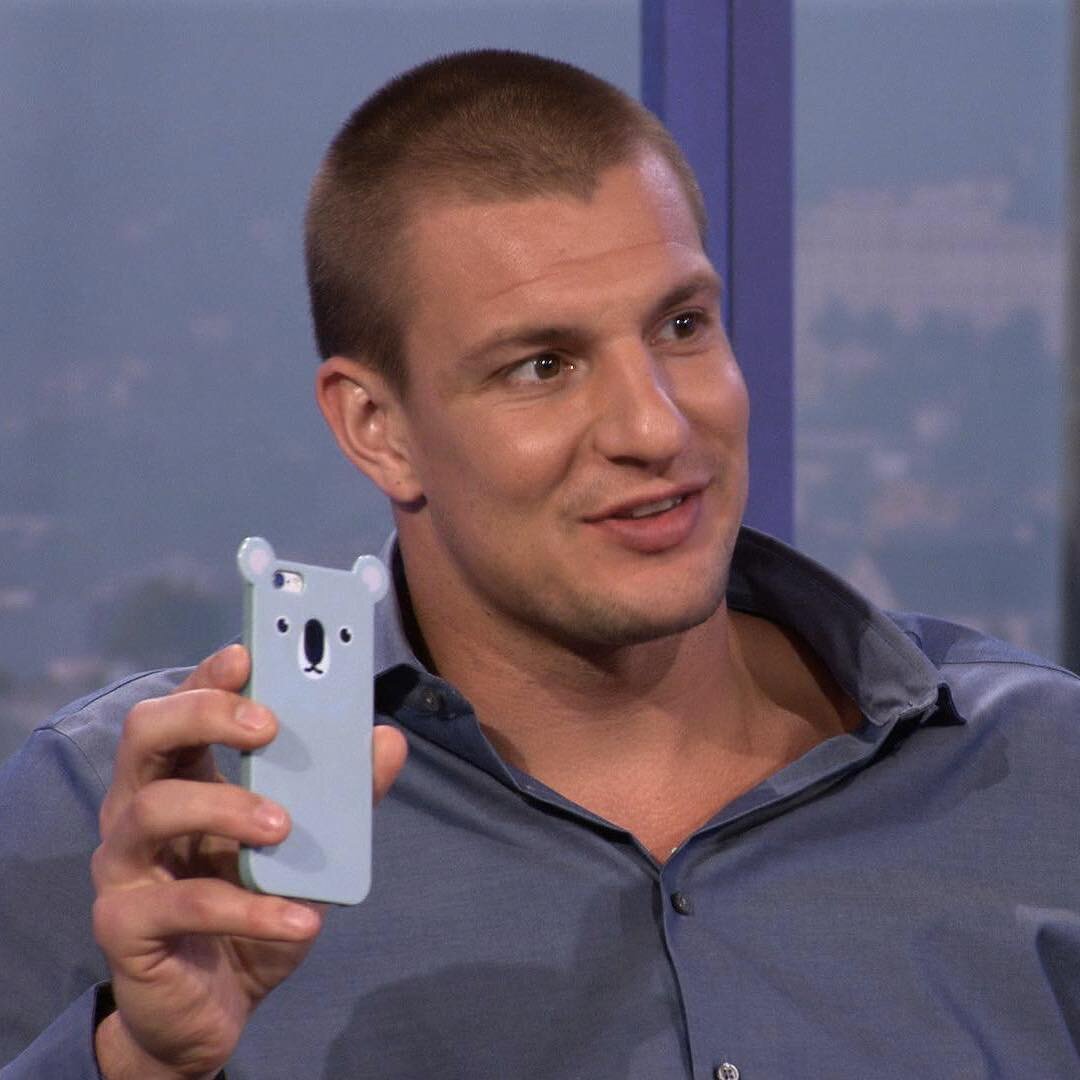 Gronk rocking ANICASE ! Get your koala iphonecase and help save the endangered animals too at www.anicase.com 🐨🏈
@gronk @mvpshow @go90 #gronk #gronkowski #anicase