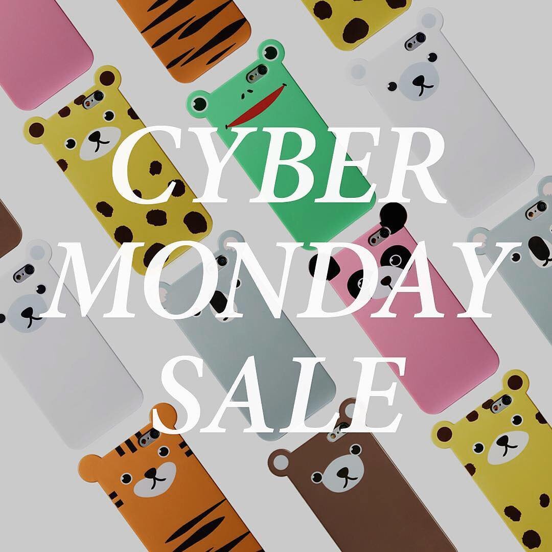 🦃 Turkey is gone but sale is on.⚡️Cyber Monday starts now! All items are 40% off with code &quot;CYBER40&quot;.
Stock up early on the holiday gifts for your loved ones! 🎁🐼🐻🐸🐨🐯🎄 Sale ends 11/28/2016 at 11:59pm EST. 
http://anicase.com

#anicas